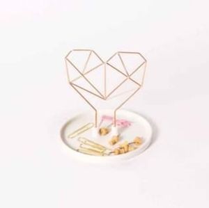 2/$30 *when bundled imm Living Coxet Wire Heart Ceramic Jewelry Holder